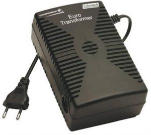 Adaptador 12V a 220V Campingaz 203164 para coche y caravana