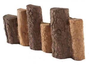 bordillo hormigon abadia pino 50x26 cm imitacion tronco madera marron|bordillo abadia pino vista lateral en jardin